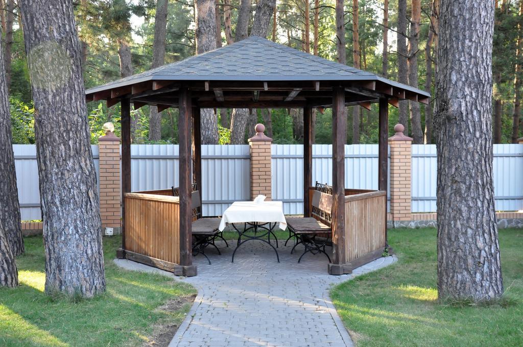 Hotel-Restaurant Complex Vensky Brovary Exterior photo